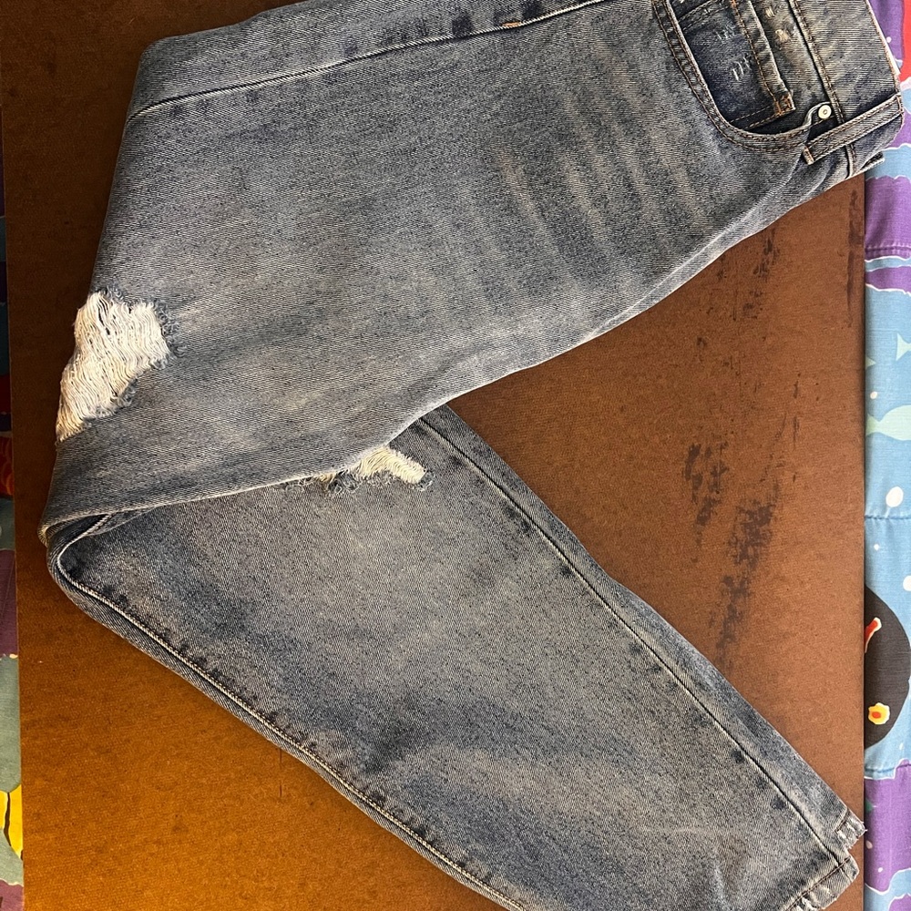 RSQ Women’s Blue Ripped Jeans - Picture 2 of 4